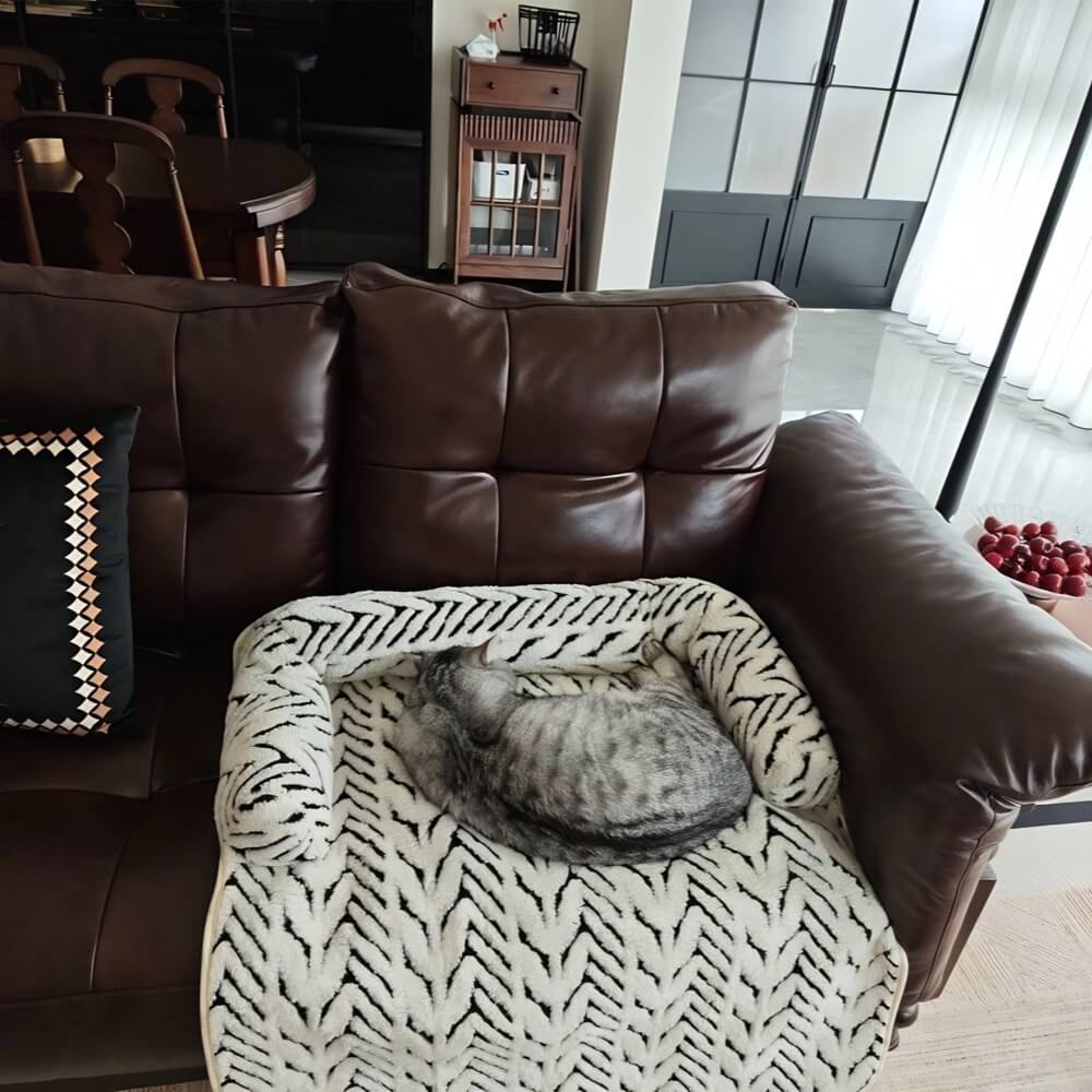 Semi-Enclosed Pet Sofa Bed | Plush Winter Cushion for Cats & Small Dogs | ArtisanUni