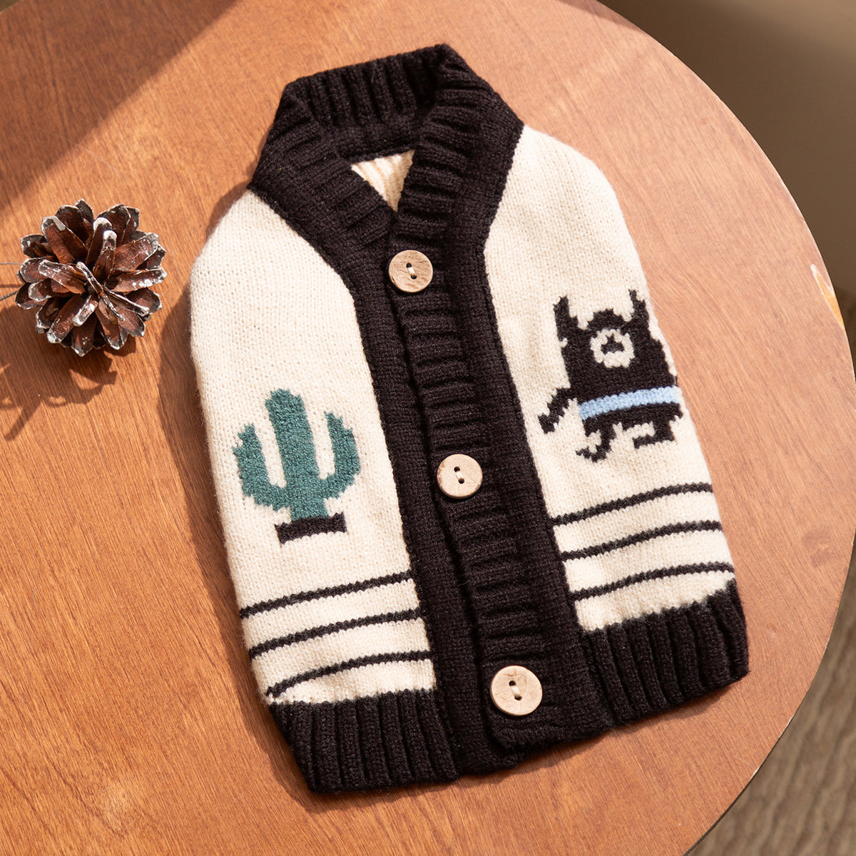 ArtisanUni Cactus Sleeveless Sweater